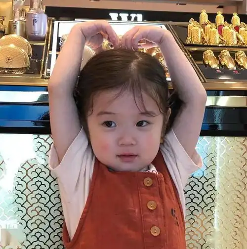 lisa头像我在熬夜,熟了叫你