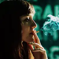 烟雾缭绕伤感的个性头像我就是喜欢香烟的味道个性头像