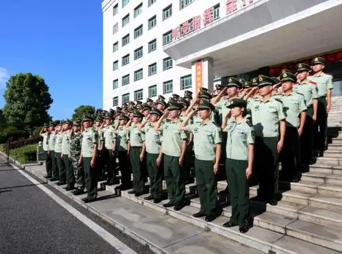 迎八一,武警株洲支队隆重举行升国旗暨重温军人誓词仪式