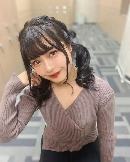 熊本奇迹美少女西本嘟嘴卖萌表情让人好想拥入怀中