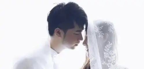 曾经选秀不输给马天宇,结婚后聋哑妻子带女儿上电视,求他回家
