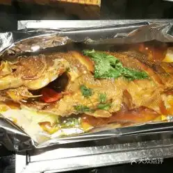 高第街56号港式餐厅山大路店的铁板锡纸鲈鱼好不好吃用户评价口味怎么样济南美食铁板锡纸鲈鱼实拍图片大众点评