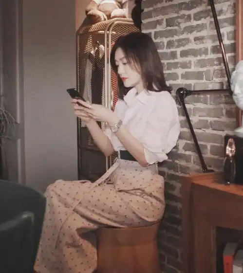 怪你过分美丽秦岚魅力值满分,超a御姐风穿搭,气场十足