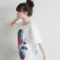 白色衣服的女生头像