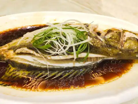 葱油鲈鱼