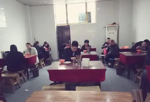20年的坚持,最地道的牛肉馍,亳州这家牛肉馍日日爆满