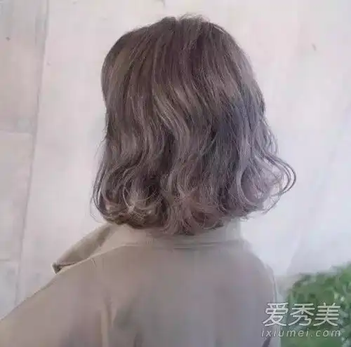 想要更时尚的灰色最新亚麻灰色头发颜色推荐