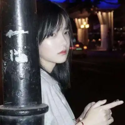 极度伤感颓废女生头像孤独堕落微信女头