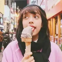 2018qq头像女生欧美清新俏皮高清图片想得却不得情爱里无智者