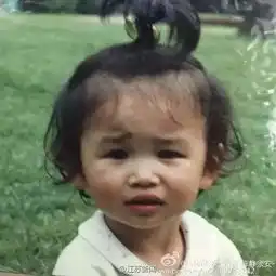 连表情包女孩都长大了,广州99的人竟然还不知道他们的出处