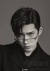 谁说戴眼镜毁颜值看李易峰杨洋帅你一脸鼻血