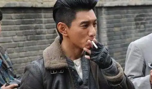 身价上亿的明星抽什么烟权志龙一盒高达15万,黄渤更叫人佩服