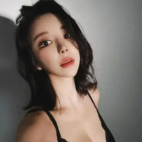 女生都爱锁骨发