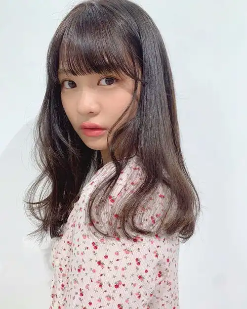 熊本奇迹美少女西本嘟嘴卖萌表情让人好想拥入怀中