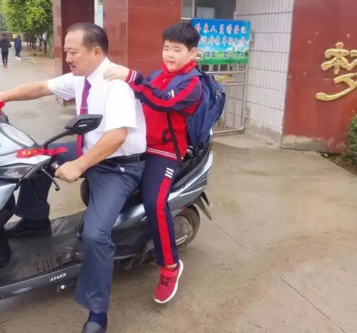 你们手机里的表情包都长大了