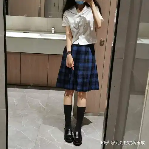 有个穿jk制服的女朋友是一种什么体验