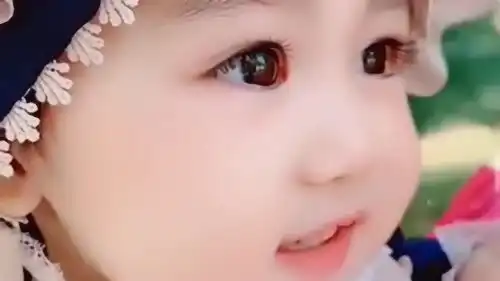 爸爸出门没带小情人,接下来的一幕萌娃的表情是亮点,估计爸爸要伤心了