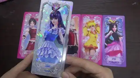 叶罗丽仙境魔法卡第一弹开出了变装后的sr齐娜粉色闪卡