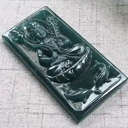 缅甸翡翠冰种蓝水吊坠翡翠观音吊坠,翡翠貔貅吊坠图片,天鹅水滴翡翠吊坠,翡翠吊坠上的配珠