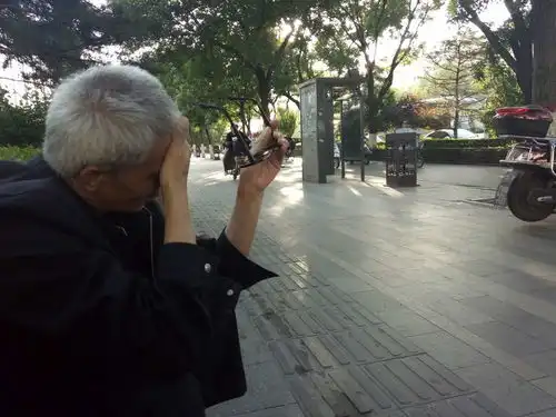 瘦削老父亲为胖闺女相亲不怕长得磕碜,接受倒插门