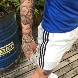 纹身霸气女生头像