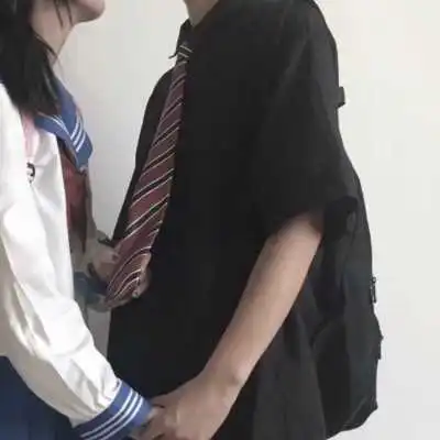 一对两张制服伴侣双人头像