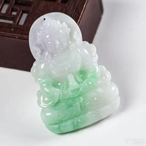 天然a货翡翠飘绿观音吊坠