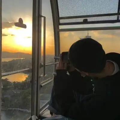 你我间人山人海,男生头像