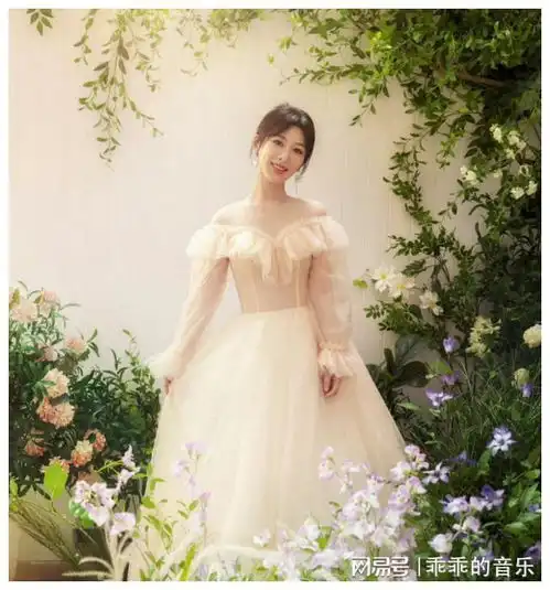 赵丽颖的脸变了,杨紫也让人直呼认不出,女明星都怎么了