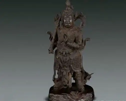 大哥要将祖传佛像捐给博物馆,专家估价后,大哥心动了