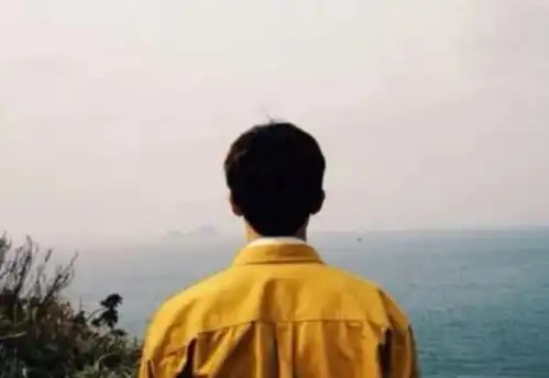 心理测试哪个男生背影更让你心安秒测有没有人偷偷暗恋你