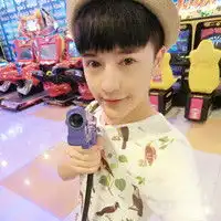 帅气男孩qq头像我是跑调小王子