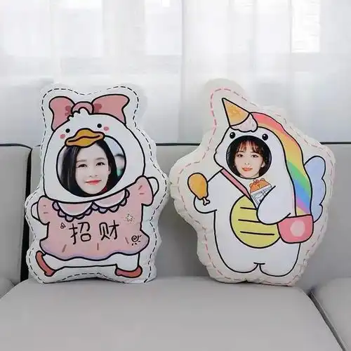 试问谁不想要一个自己老婆头像的抱枕呢