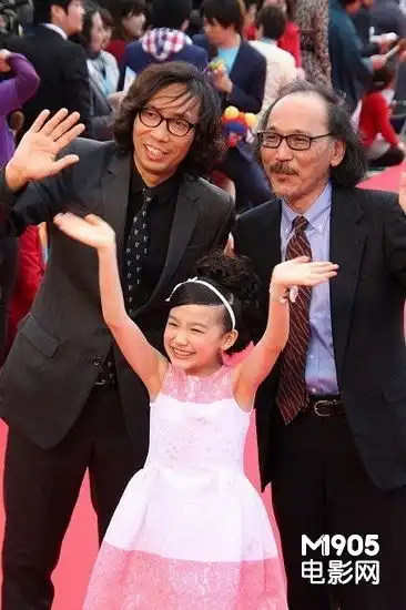 第6届冲绳电影节开幕芦田爱菜尽显明星范儿