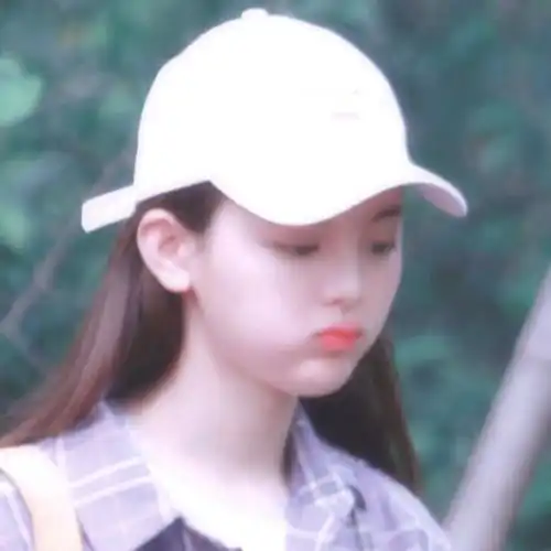 杨超越的路人缘撕了一出大戏,没人管管她致命的站姿吗