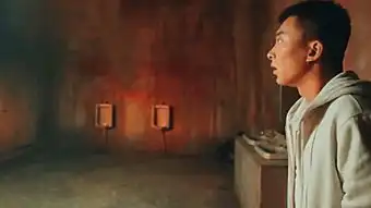 丧尸茅厕