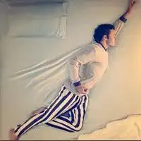 qq头像请不要天天发什么男神的图片,知道你们喜欢男生伤感