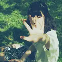 戴帽子女生霸气头像高清