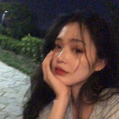 一整个秋天不换的高级头像心动女图