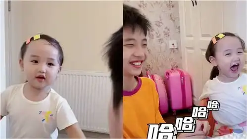 小女孩炫耀自己被表扬,表情认真双目注视哥哥直呼我就是个人才