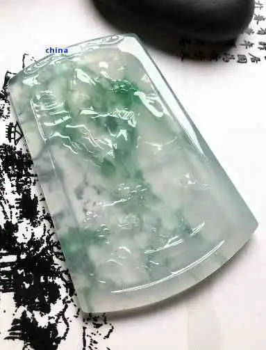 半山水翡翠寓意含义与象征
