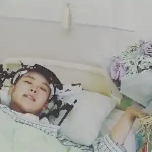 高位截瘫少女断腿旗袍姐姐,身残却意志坚定,热情拥抱生活