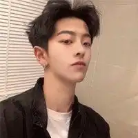 2019最新微信头像男生阳光帅气