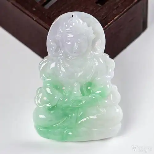 天然a货翡翠飘绿观音吊坠