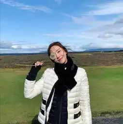 纯净水女孩什么鬼也太撩人了吧