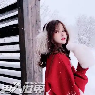 我与寂寞的留守妇女在一起了我们在大巴车上私定终身
