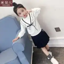 女童套头白色卫衣