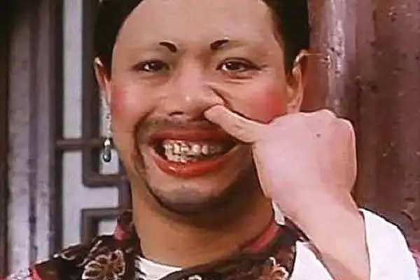 功夫丑到爆的龅牙珍,现实中并不难看,还是个全能女神