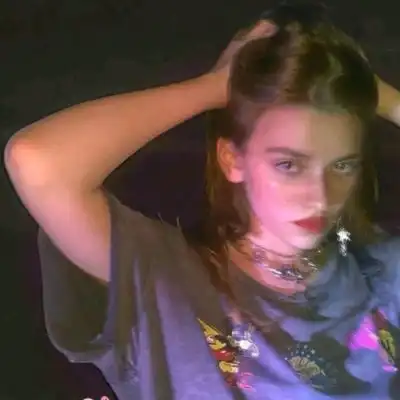 超好看的ins风女头,女生氛围感头像超好看看不腻