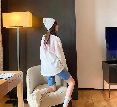 李小璐真是个好妈妈,和甜馨穿亲子装过七夕,不再婚的苦心我懂了
